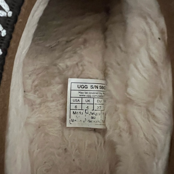 Brown Suede Slippers with Zigzag Trim - Picture 4 of 5